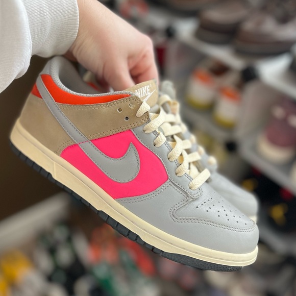 Vintage 2007 Nike Dunk Low, Womens 7, Medium Grey Laser Pink Tweed - Picture 2 of 12
